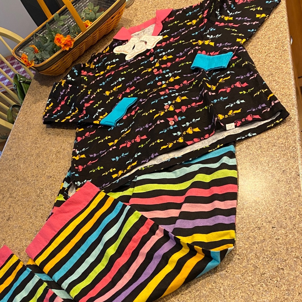 Little Missmatched Flannel Pajamas Top has M Bottom has S -MUSTY Smell